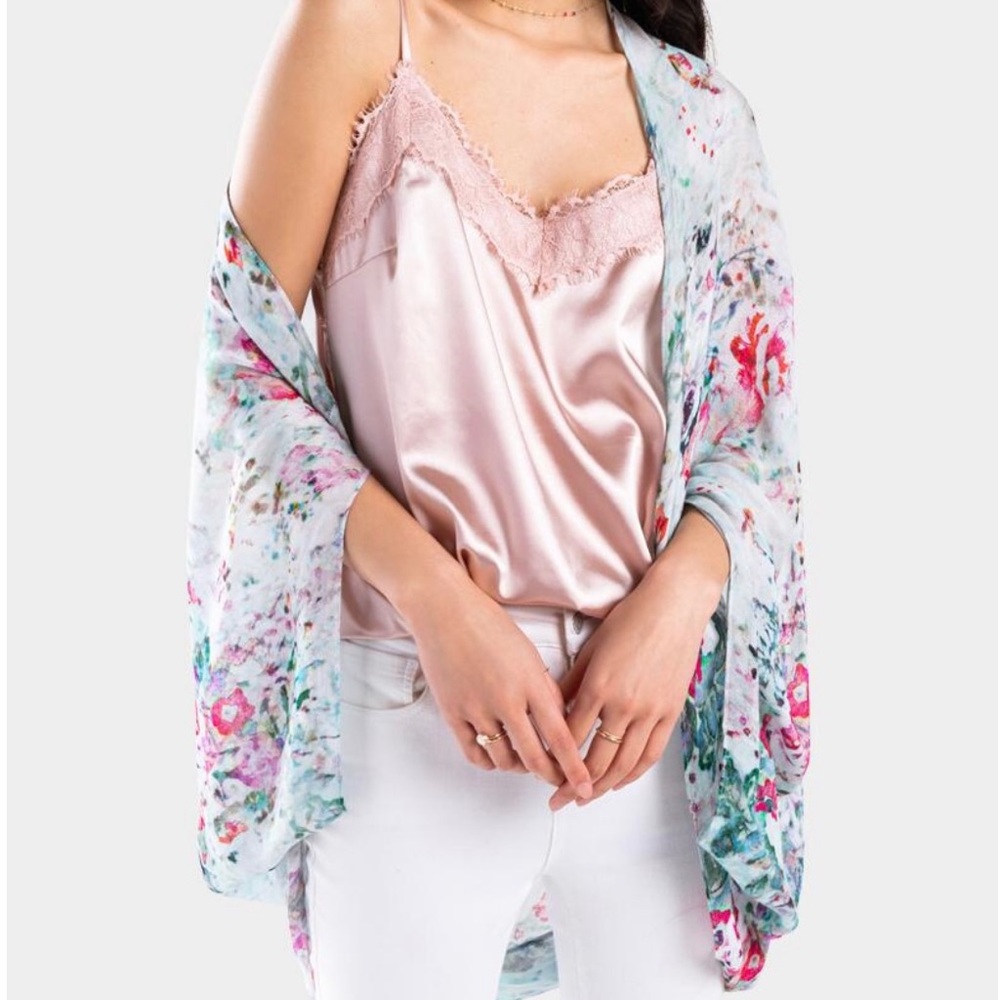 Francesca’s Floral Kimono